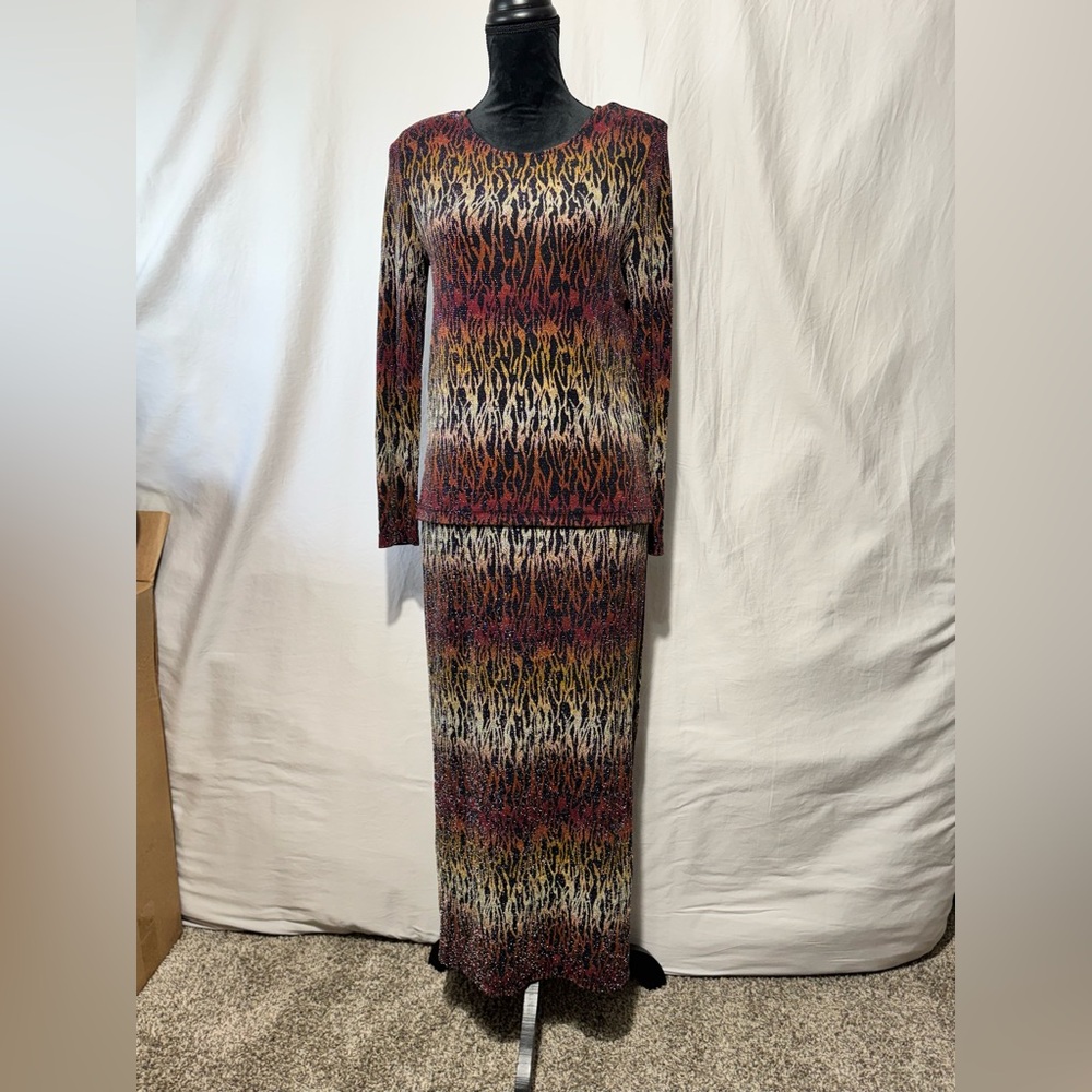 Patchington Petite Black And Rust Patterned Top - image 1